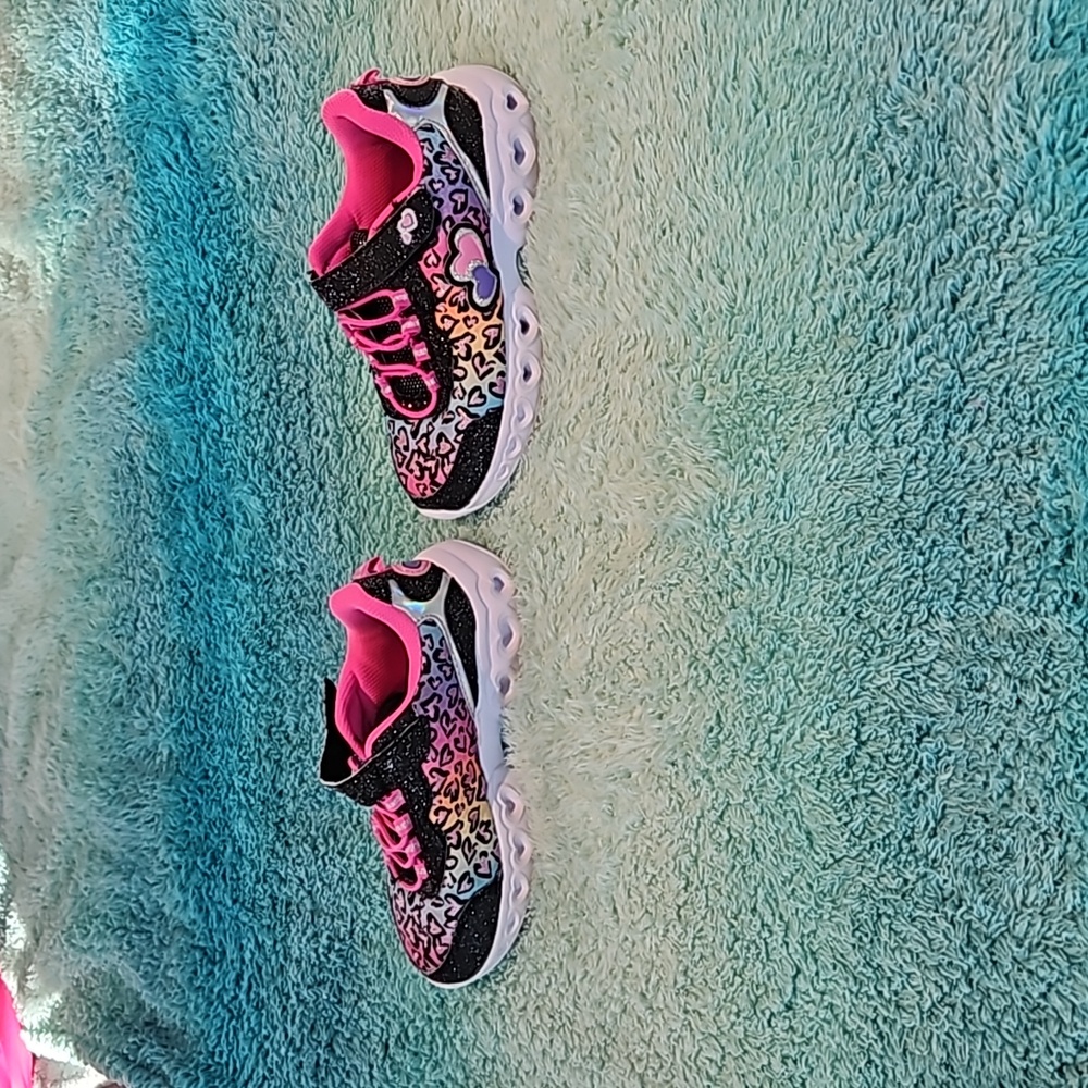 Girls light up shoes size 13 - Picture 3 of 6